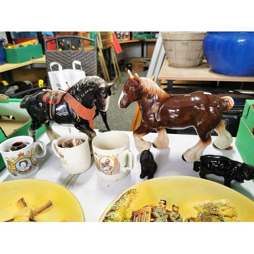 39 - 3x boxes of collectables inc 2x shire horses, 2x plaster 3D plates, collection of glass ware, bamboo... 