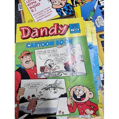 204 - A large collection of vintage small comics to include approx 119 fun size Dandy and Beano comics alo... 