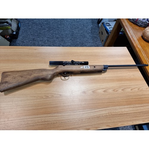 219 - A Milbro G25 .22 air rifle in good working condition fitted with a barnett 3x-7x20 scope .
Buyer mus... 