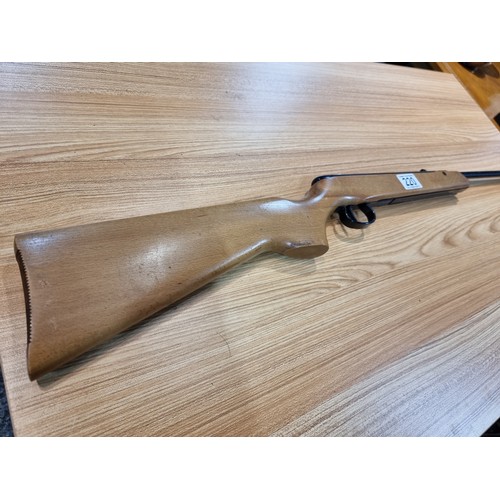 220 - A rare BSA Merlin MK1 .177 junior air rifle dated around the 1960's, in good working order and in ni... 