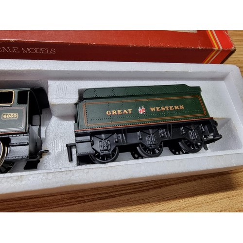 198 - A boxed Hornby R313 GWR Hagley Hall locomotive and tender, in excellent condition and track tested.