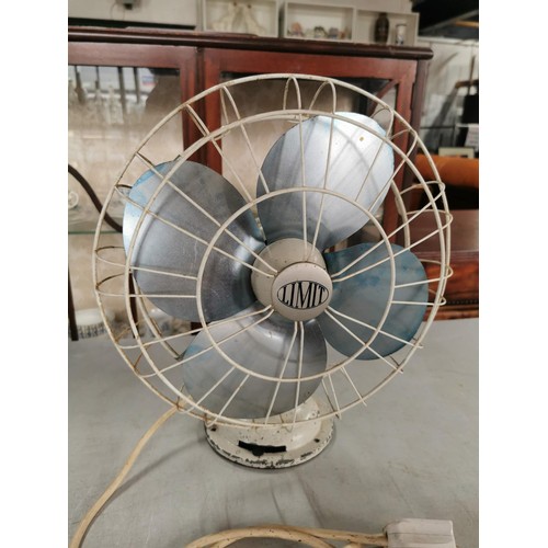 21 - Original 1958 Veritys Limit metal bladed industrial style desktop fan in full working order, height ... 