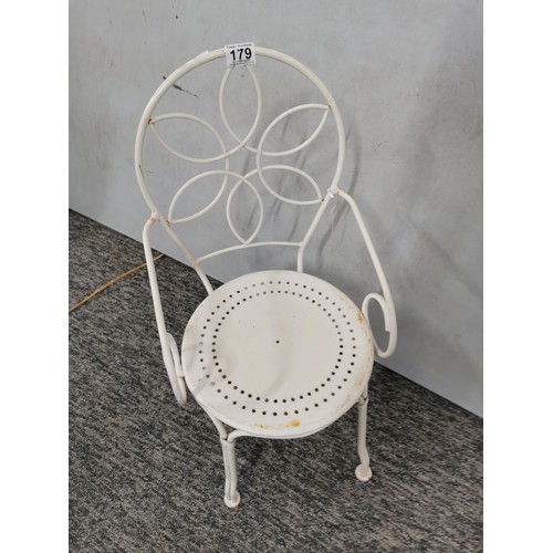 179 - Small wrought iron childrens chair with pink jeweled seat