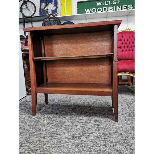 509 - Wooden mid century 2 shelf book case in good order height 77cm, length 76cm  depth 28cm