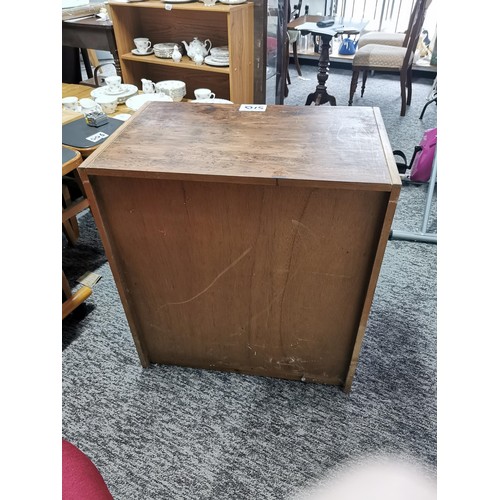 510 - Vintage walnut 5 drawer chest of drawers in good order with inset brass handles to the front height ... 