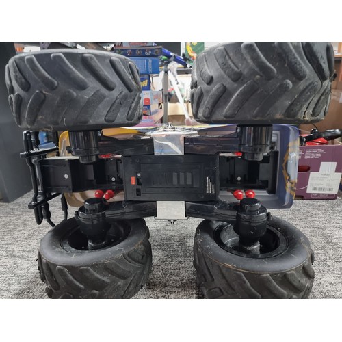 182A - Very large RC monster truck 4x4 in full working order with a recently reconditioned battery height o... 