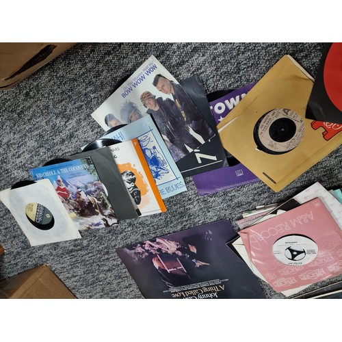 195 - A large box of LP vinyl records and 45rpm single records, to include some good bands and artists, Jo... 