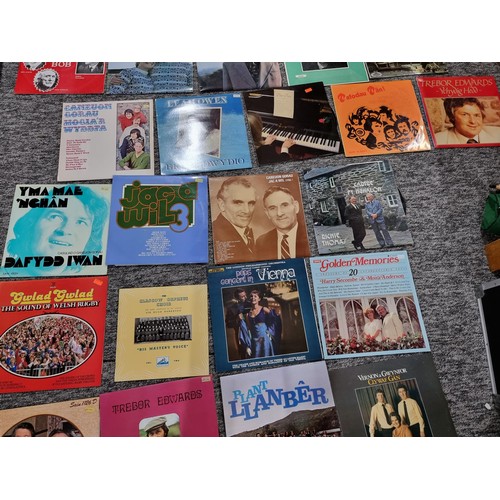 196 - A large collection of LP vinyl records and 45rpm single records, all mostly relating to local and we... 