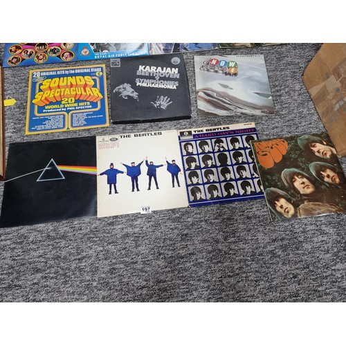 197 - A quantity of LP vinyl records to include 3 Beatles albums, Pink Floyd, Kate Bush, Shakin Stevens, e... 