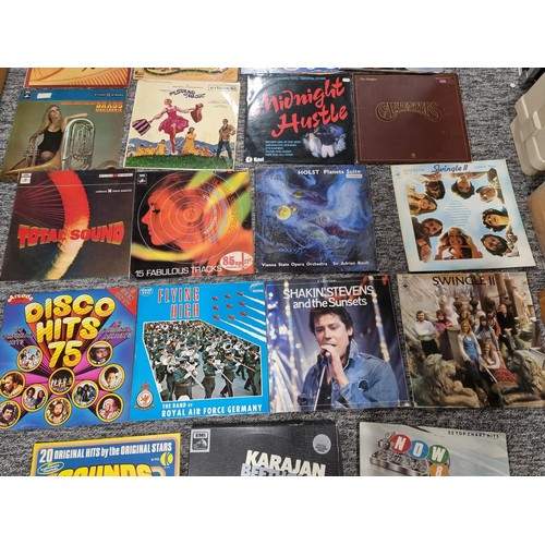 197 - A quantity of LP vinyl records to include 3 Beatles albums, Pink Floyd, Kate Bush, Shakin Stevens, e... 