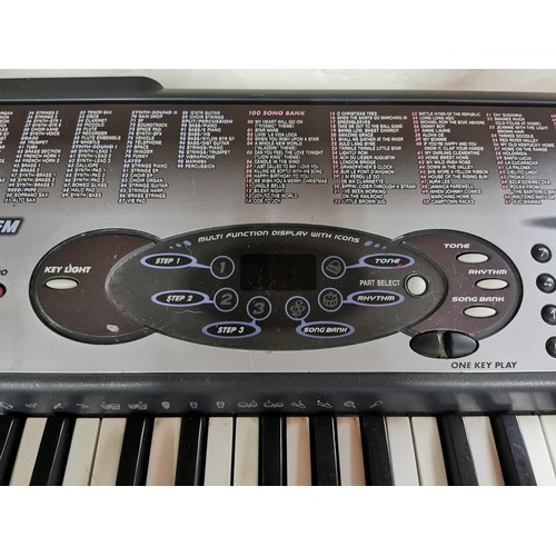 16 - Casio keyboard LX-35 with preset tunes and light up notes ideal for beginners complete with batterie... 