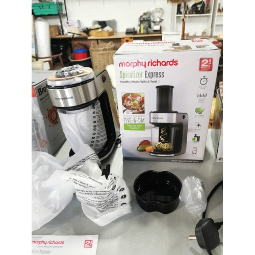 48 - Quantity of hardly used & unused kitchen electrical items inc Morphy Richards Spiralizer Express, As... 