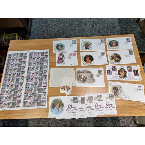239 - collection of Princess Diana memorabilia to include stamped covers and a large block stamp set of Di... 