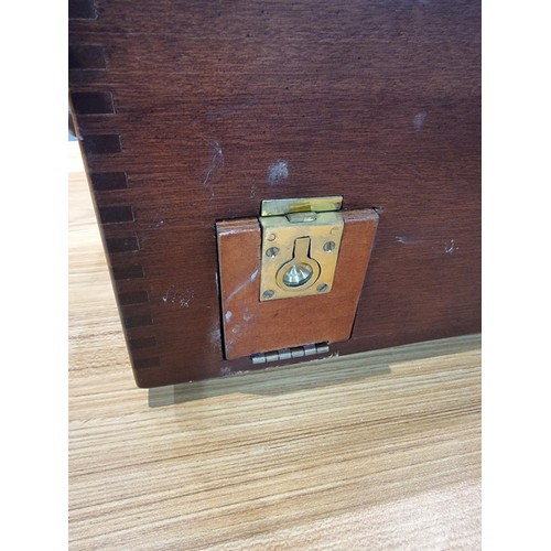 251 - A large wooden cased capacitor tester SA9086, most likely used by Post Office telephones for testing... 