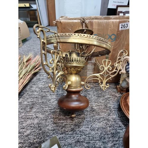 263 - A box of odds containing mostly copperware including copper jugs, bed pans, lanterns, etc.