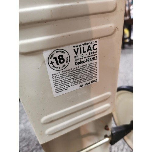 267 - A Vilac Depius 1901, good quality vintage retro racing ride on child's French car, in overall good c... 