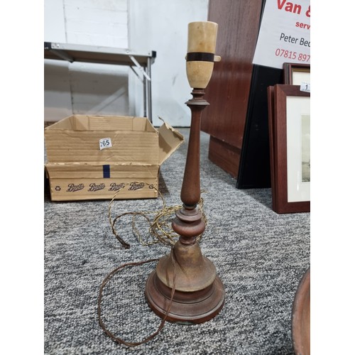 265 - A box of collectables to include a good vintage washboard, heavy copper lamp, brassware, etc.
