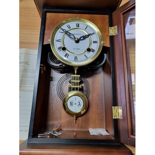 231 - A good modern 31 day mechanical wall clock by Severalls, in excellent clean condition throughout and... 