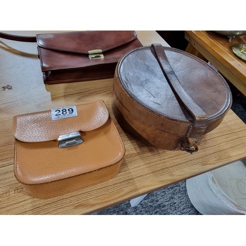 289 - Several Leather items to inc. an antique collar box, 3 x leather handbags, a leather wallet/purse, a... 