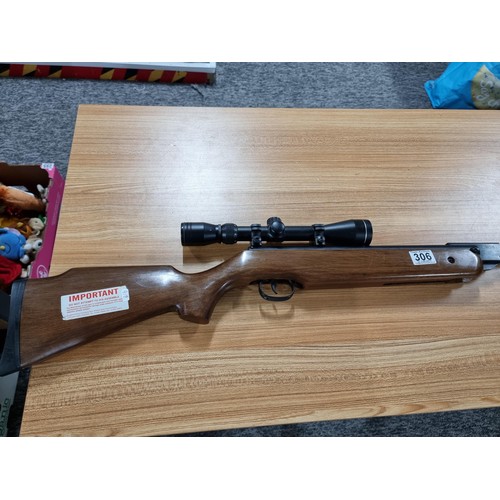 306 - BAM .22 air rifle XS/B20 in great working condition with 3/9 X40 scope attached. Proof of age requir... 