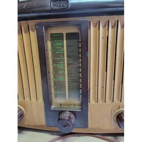 117 - Vintage GEC Bakelite radio BC5243 with schematics also comes with a vintage radio chassis possibly M... 