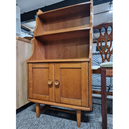 507 - Good quality vintage hand made book case cupboard in solid oak very well made by the vendors family ... 