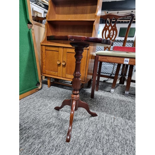 509 - Mahogany wine table on tripod legs in excellent clean condition with a clean top height 58cm diamete... 