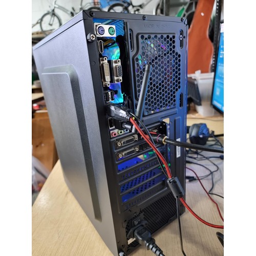 192E - Comprehensive full gaming PC setup to include a brand new hellcrack gaming case with I5-4460, CPU 3.... 