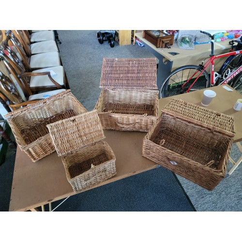 47 - 4x wicker picnic hampers in good order 19cm high 43cm wide 30.5cm deep