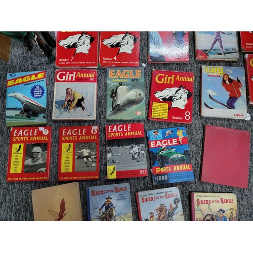 12 - A large comprehensive collection of approx 80x Eagle and Eagle related books/Annuals. Virtually all ... 