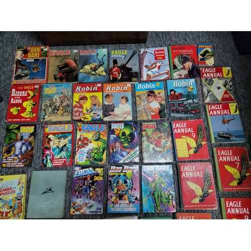 12 - A large comprehensive collection of approx 80x Eagle and Eagle related books/Annuals. Virtually all ... 