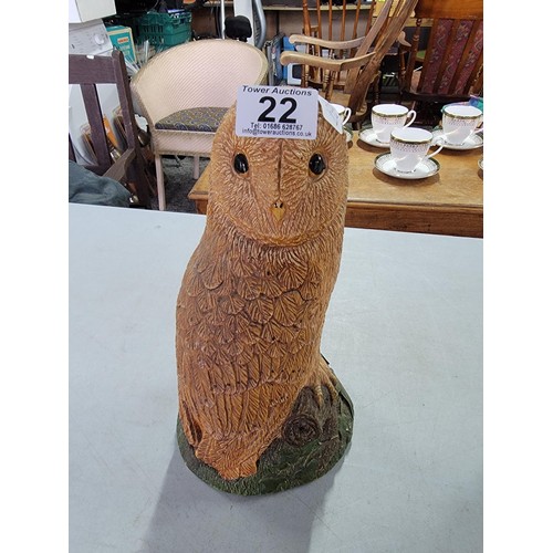 22 - Stoneware brown coloured owl in good order height of 29cm 15cm diameter along with a Blue Mountain c... 