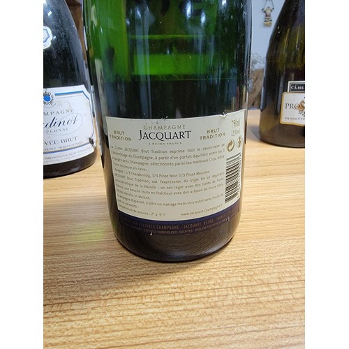 519 - 6x bottles of vintage sealed wine inc Jacquart Champagne, Barsac tanners wines, Rheinhessen 1990, M&... 
