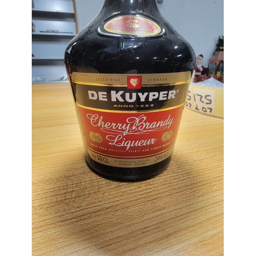 520 - 3x vintage bottles of liqueurs inc Serenade cherry liqueur 50cl, De Kuyper 2x Cherry Brandy Liqure 5... 
