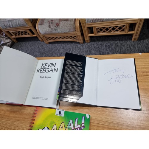 8 - A championship snooker book Terry Griffiths Hand signed by Terry Griffiths , a Kevin Keegan book and... 