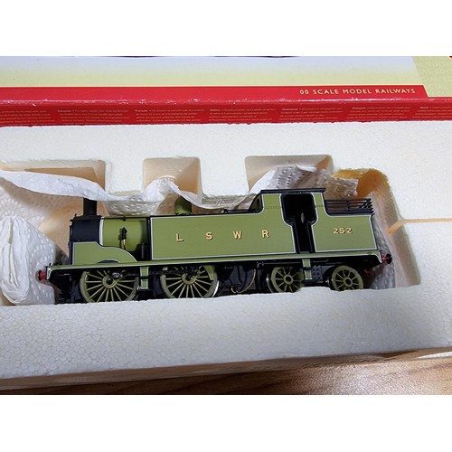 26 - A rare boxed Hornby R2678 collector centre special edition tank locomotive 252, class M7 LSWR 0-4-4,... 