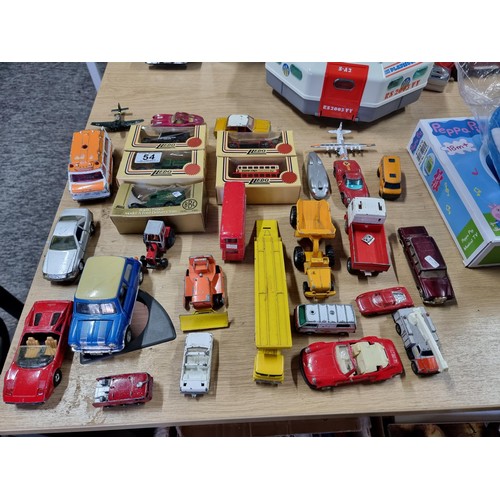 54 - A large collection of approx 29 diecast model cars to include Porsche, Ferrari, Tractor, etc, by var... 