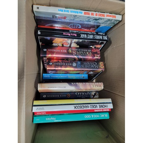 65 - Quantity of books inc Vogue, Paul Daniels, Home Video, Home Baking etc