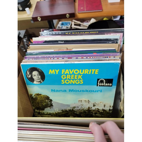 81 - Large quantity of classic LP's and 78's inc box sets, Strauss, Beethoven, Jim Reeves, Royal Philharm... 