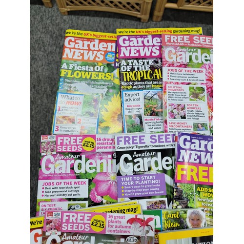 89 - Large quantity of gardening related magazines inc Garden News, Gardening, etc