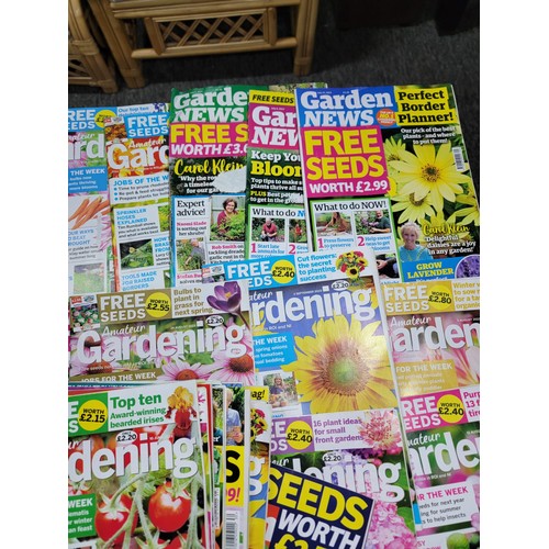 89 - Large quantity of gardening related magazines inc Garden News, Gardening, etc