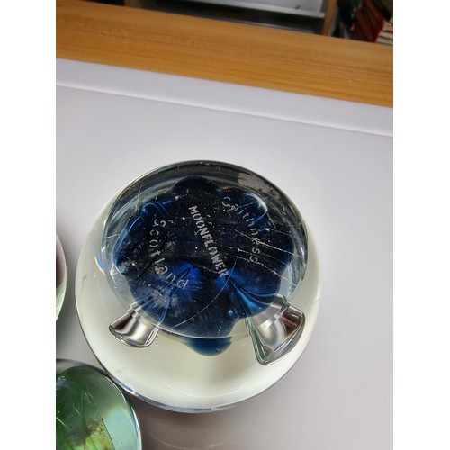 131 - 3x good quality Caithness paperweights to include wave crest, a moonflower and moon crystal. All in ... 