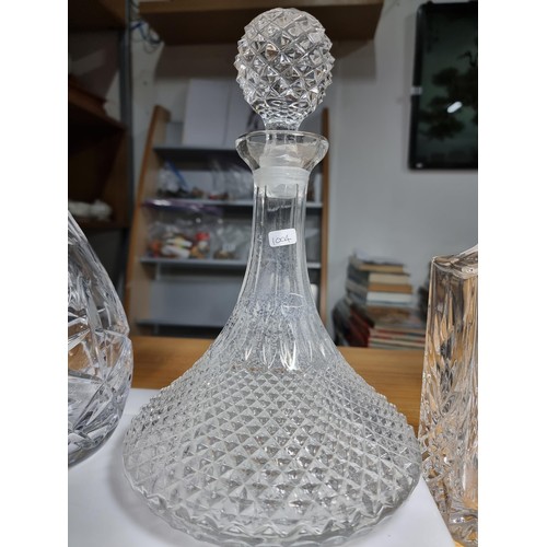 134 - 4 good glass decanters to include 3 lead crystal decanters, 1 by Irena Poland 24% lead crystal, a cr... 