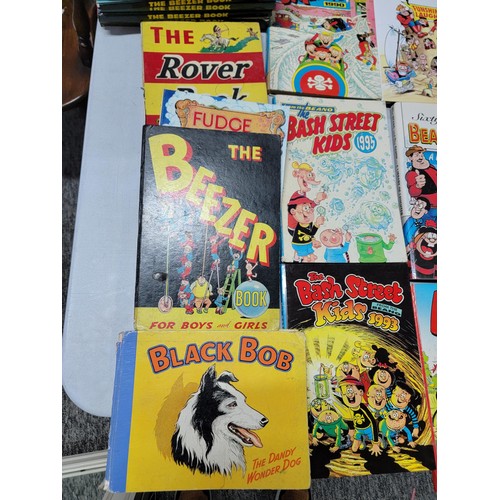 356 - Large collection of 40x annuals, titles include Beezers, Oor Wulli, Broons, Beril the Peril etc alon... 