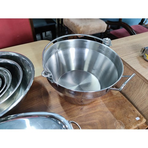 359 - A quantity of good quality stainless steel catering items including a set of 5 graduated bowls stamp... 