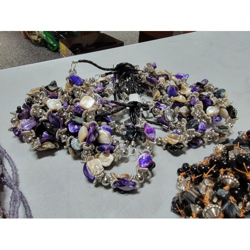 117 - Large quantity of costume jewellery inc necklaces of various designs inc beads, faux gem stones, whi... 