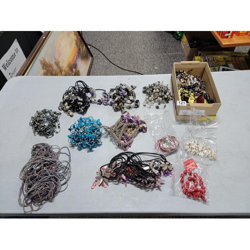 121 - Large quantity of costume jewellery necklaces inc beaded, metal stars, chokers, etc