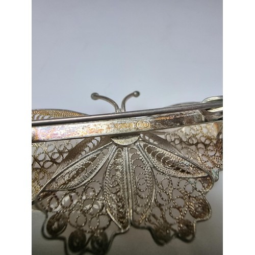 172 - A pretty fully hallmarked 800 silver filigree butterfly brooch with intricate detail in excellent cl... 