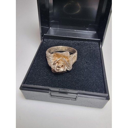 177 - A pretty 925 silver hand crafted rose ring with a shaped rose to the centre and a bark effect on the... 