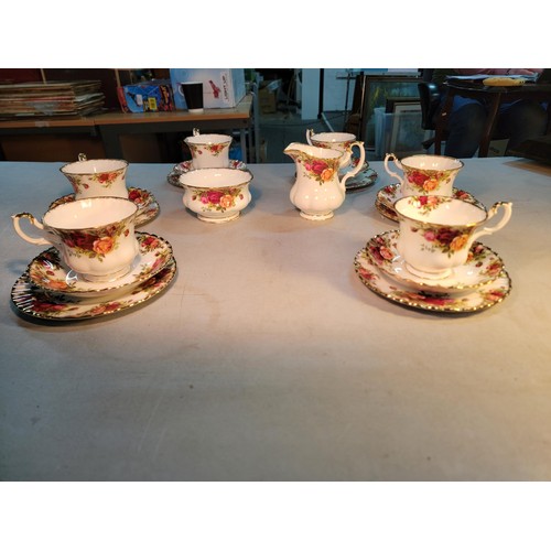 319 - 20x part Royal Albert Old Country Roses tea set includes 6x trios, milk jug and sugar bowl all in go... 